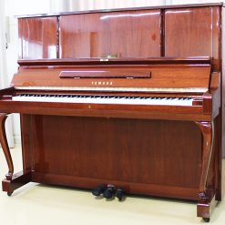 Piano Yamaha W016