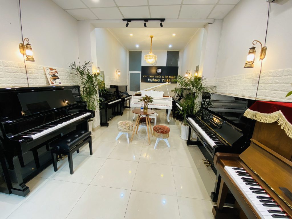 Piano HT - Showroom Hoàng Thái Music