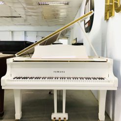 Yamaha G2E Grand Piano 04