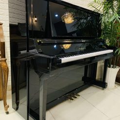 PIANO Yamaha YUA 05