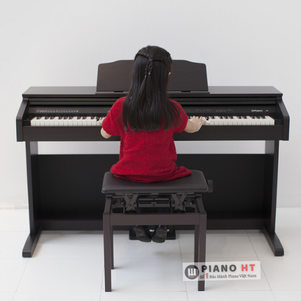 Đàn Piano Roland RP 30