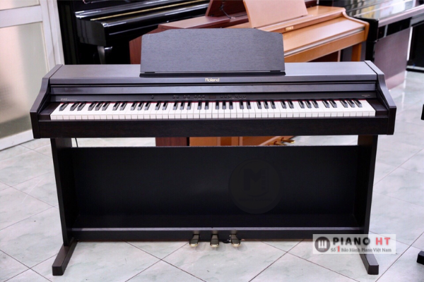 Đàn Piano Roland RP401R