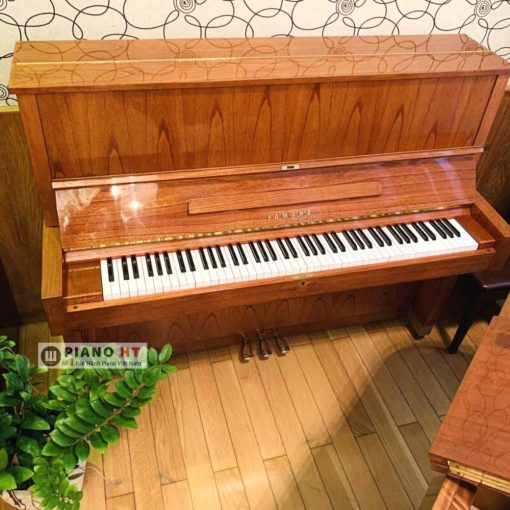 Đàn piano Yamaha W104