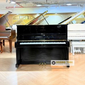 Piano Yamaha U1A