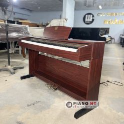 Đàn piano Yamaha CLP 320